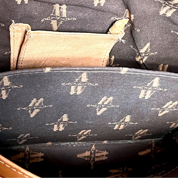 AMERICAN WEST Tooled Crossbody Bag Silver Tone Engraved Flap Over Magnetic Snap - Picture 8 of 10